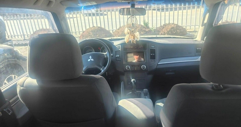 Mitsubishi Pajero cena 49900 przebieg: 170000, rok produkcji 2011 z Karpacz małe 22
